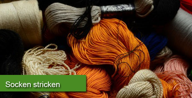 Socken stricken mit einer Rundnadel